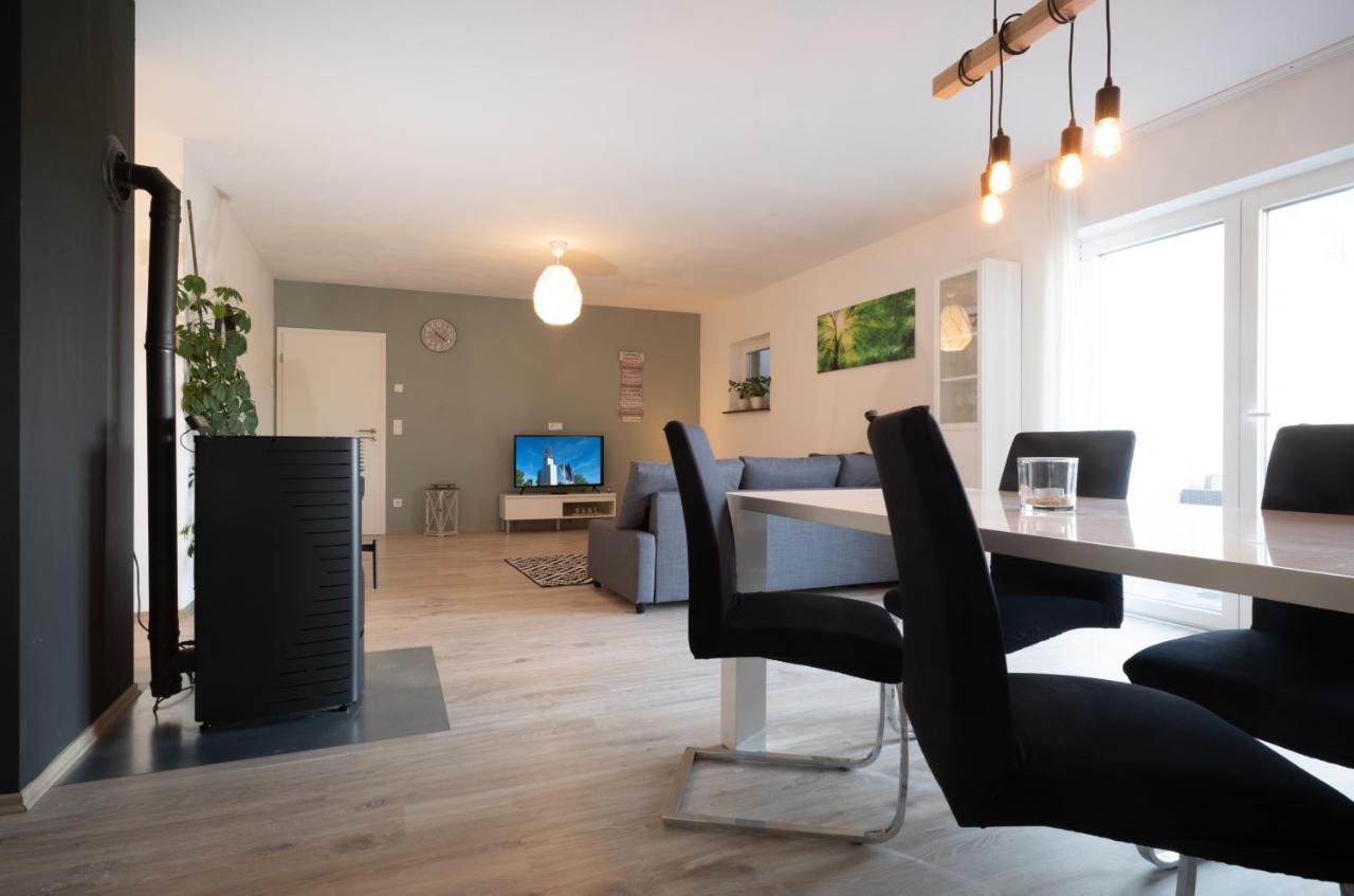 Ferienwohnung Auf Villa Hendschhof Sankt Wendel Ngoại thất bức ảnh