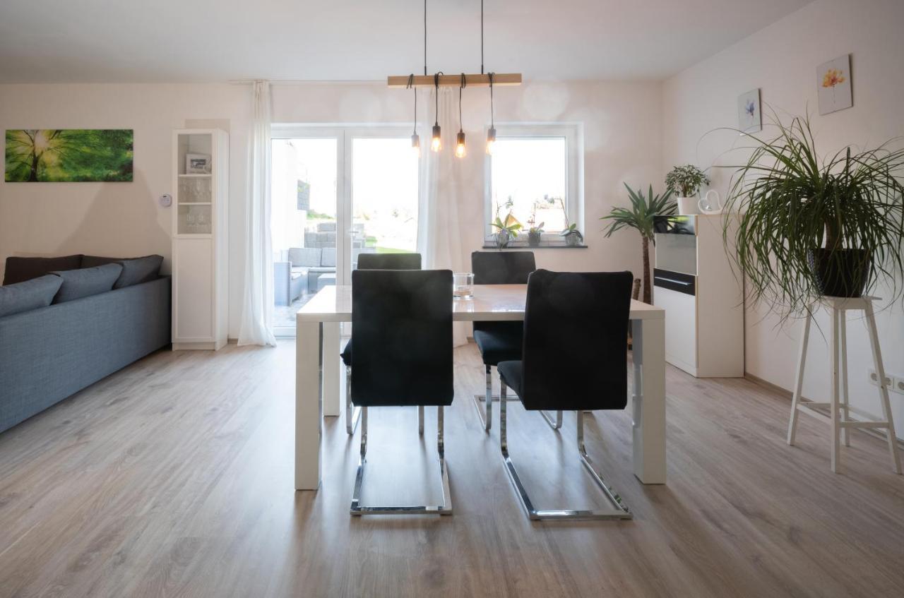 Ferienwohnung Auf Villa Hendschhof Sankt Wendel Ngoại thất bức ảnh
