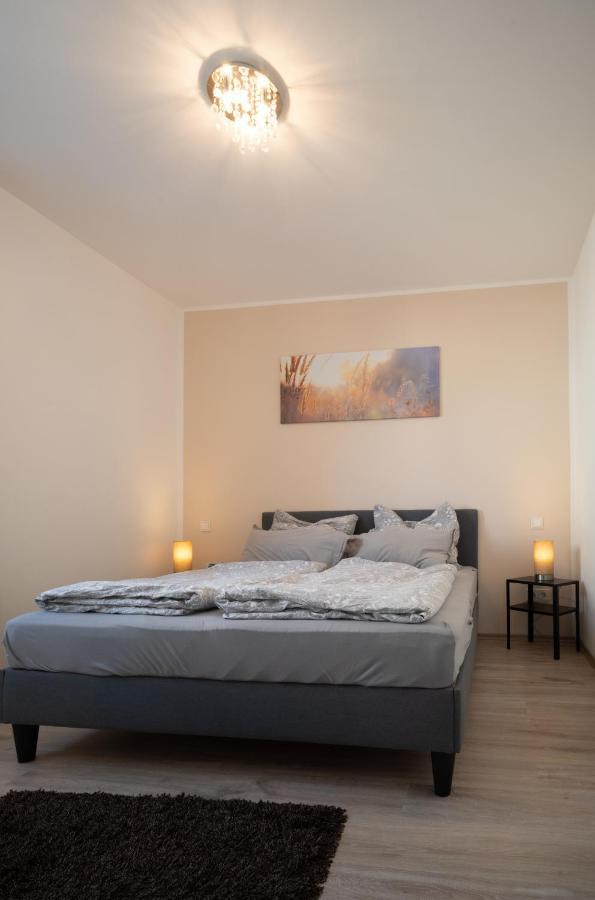 Ferienwohnung Auf Villa Hendschhof Sankt Wendel Ngoại thất bức ảnh